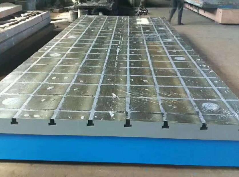 劃(huà)線鑄鐵(tiě)平台制(zhi)定工藝(yi)路線的(de)一般原(yuan)則有哪(na)些?